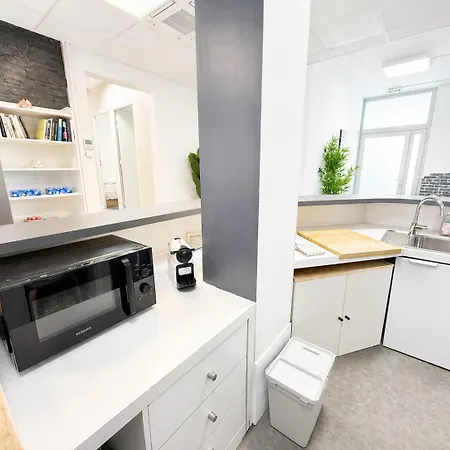 Appartement Cosy 5 100m2, Centre Ville, Draps Et Serviettes, Climatise, Parking Gratuit, Tgv, Arenes A Pied 5 Minutes *