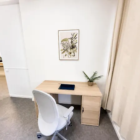 דירה Cosy 5 100m2, Centre Ville, Draps Et Serviettes, Climatise, Parking Gratuit, Tgv, Arenes A Pied 5 Minutes נים